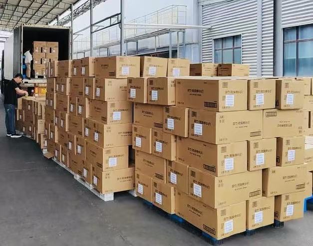 การจัดส่ง 25,000 หน่วย: IPS LCD ขนาด 4.45 นิ้ว (1920x1080, อัตราการรีเฟรชสูง 120Hz) สำหรับลูกค้าชาวญี่ปุ่น